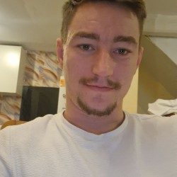 Agence Matrimoniale Warrington - Foto de florinchindea10, Homme 26 ans de Warrington