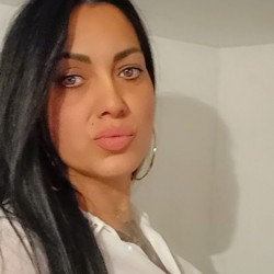 Picture of Daniela41, Woman 43 years old, from Bucharest Romania